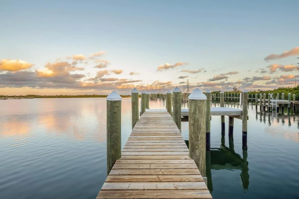 Mirador House -Pool & Dock! Villa Stock Island Holiday home